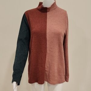 BiBi Two-Tone Turtleneck Sweater - Rose and Teal